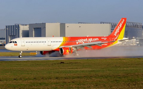 Компания VietJet открыла два маршрута из Хошимина на Пхукет и в Чиангмай. Компания VietJet открыла два маршрута из Хошимина на Пхукет и в Чиангмай.