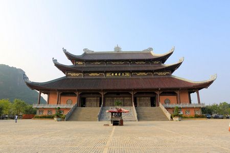 Храмовый комплекс Бай Динь Храмовый комплекс Бай Динь